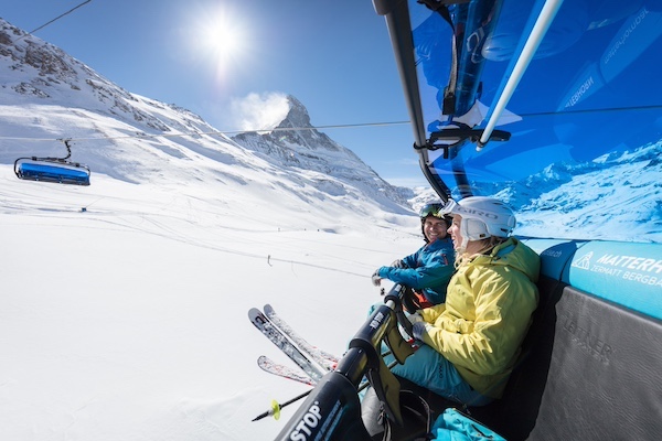 Gut erschlossenes Skigebiet oberhalb von Zermatt
